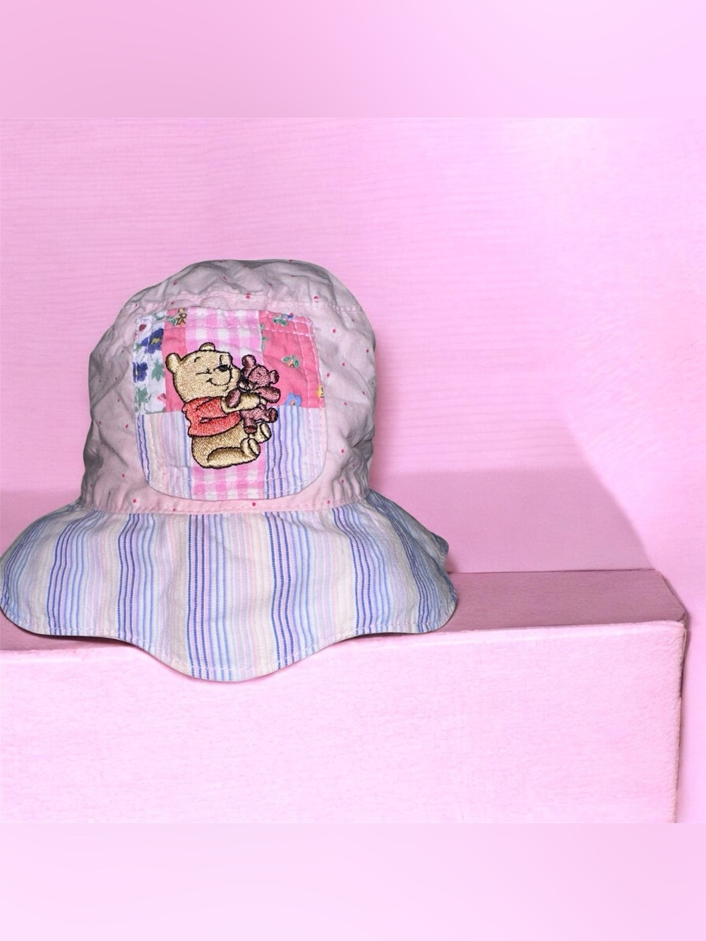Vintage Y2K Disney Classic Pooh Child's Embroidered Bucket Hat Sun Bonnet rare